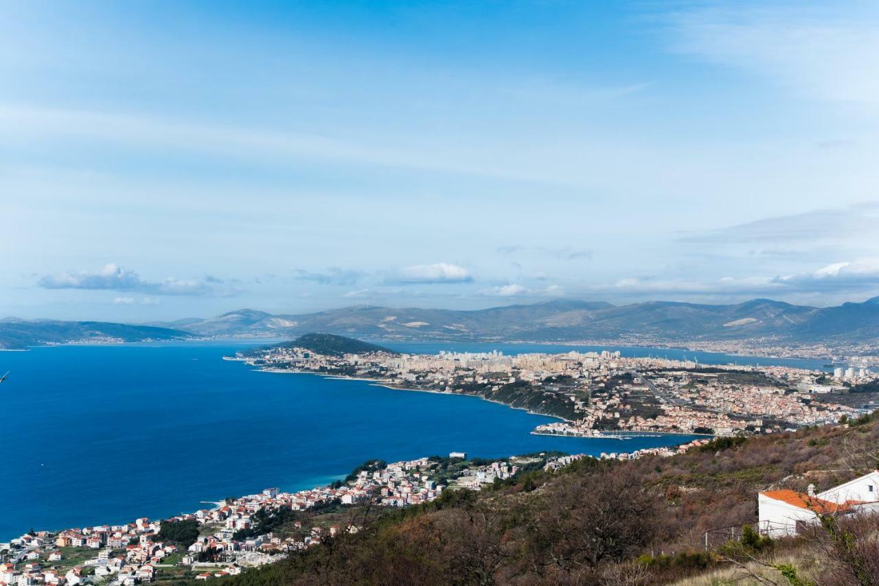 Over The Skyline Ποντστράνα Εξωτερικό φωτογραφία